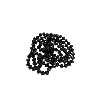 Collar de cristal en negro