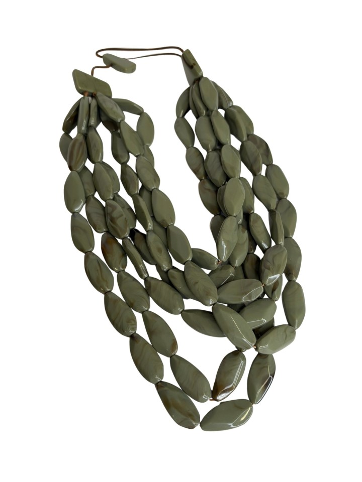 Collar Córcega verde